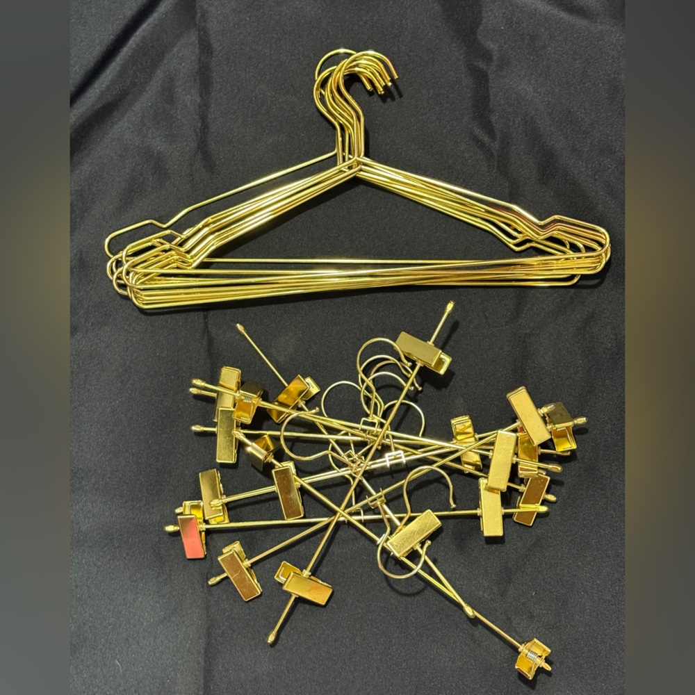 Gold Metal Hangers top and bottom hangars